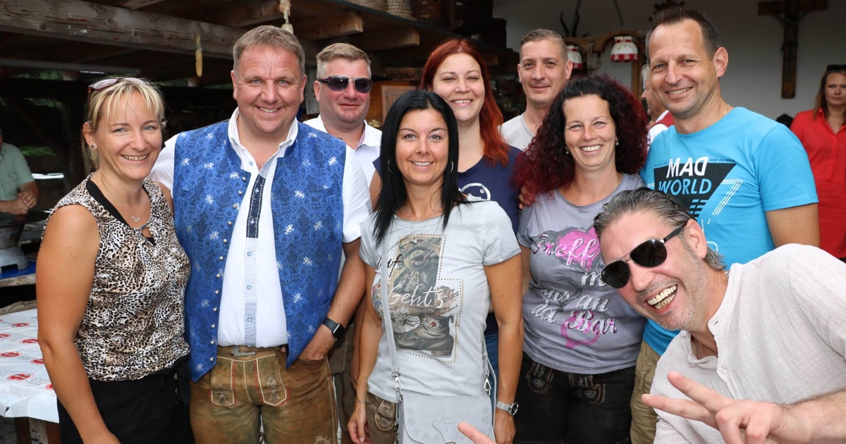 Fr&uuml;hschoppen beim &bdquo;Alten Messner&ldquo;